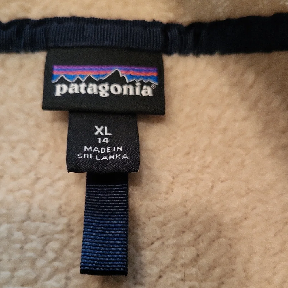 Patagonia Girl's Retro Pile Fleece Jacket in Natural/Navy Size XL/14 - Picture 2 of 10